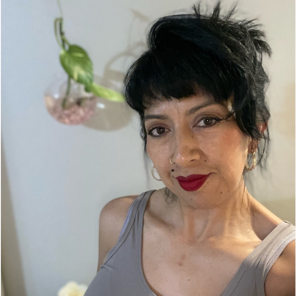 Meet your Posher, Leticia